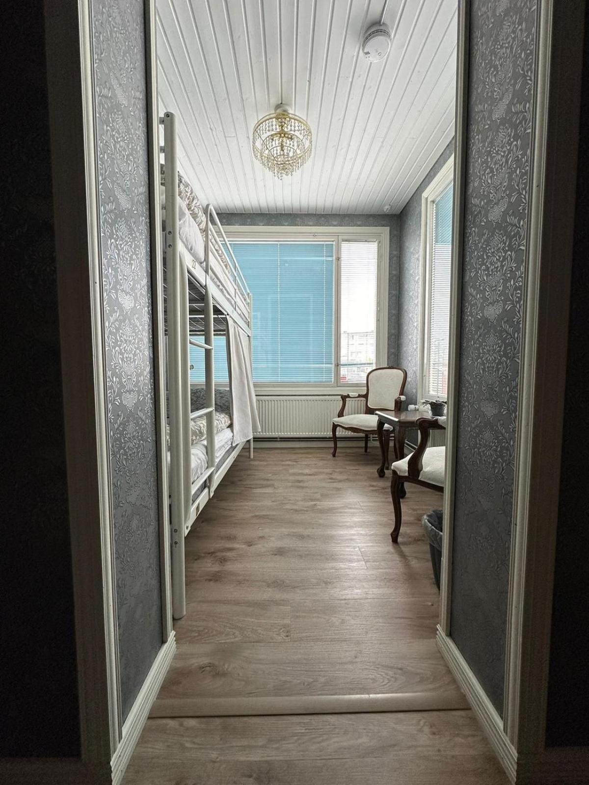 Hostel Cafe Huvila Oulu Zewnętrze zdjęcie