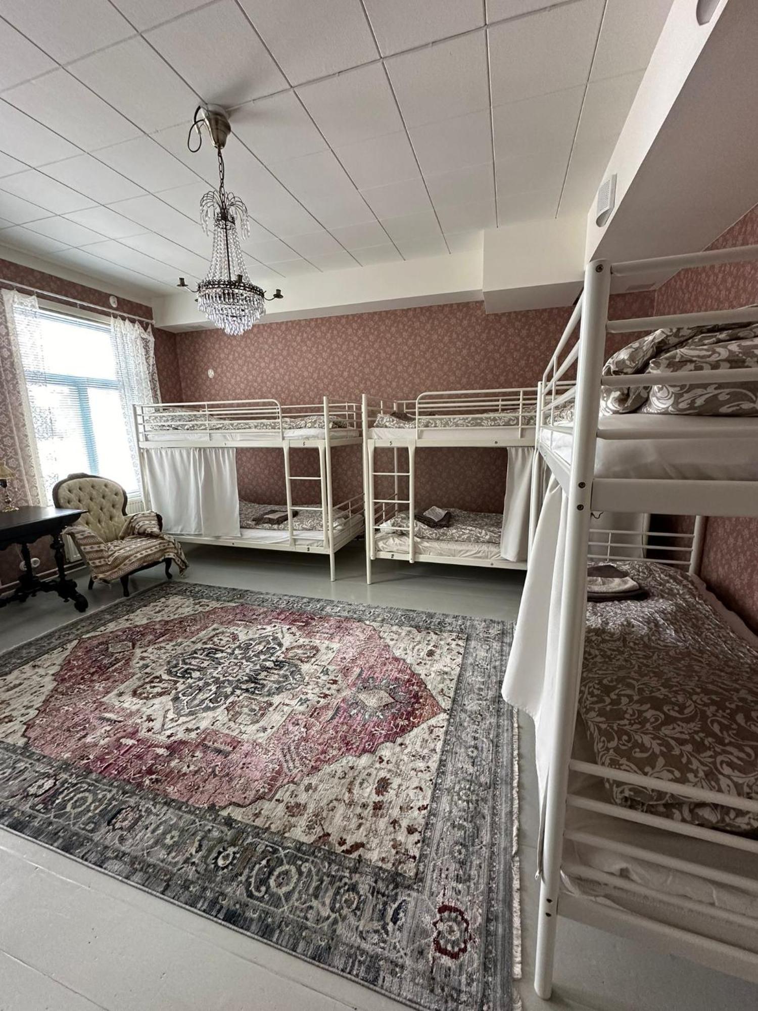 Hostel Cafe Huvila Oulu Zewnętrze zdjęcie