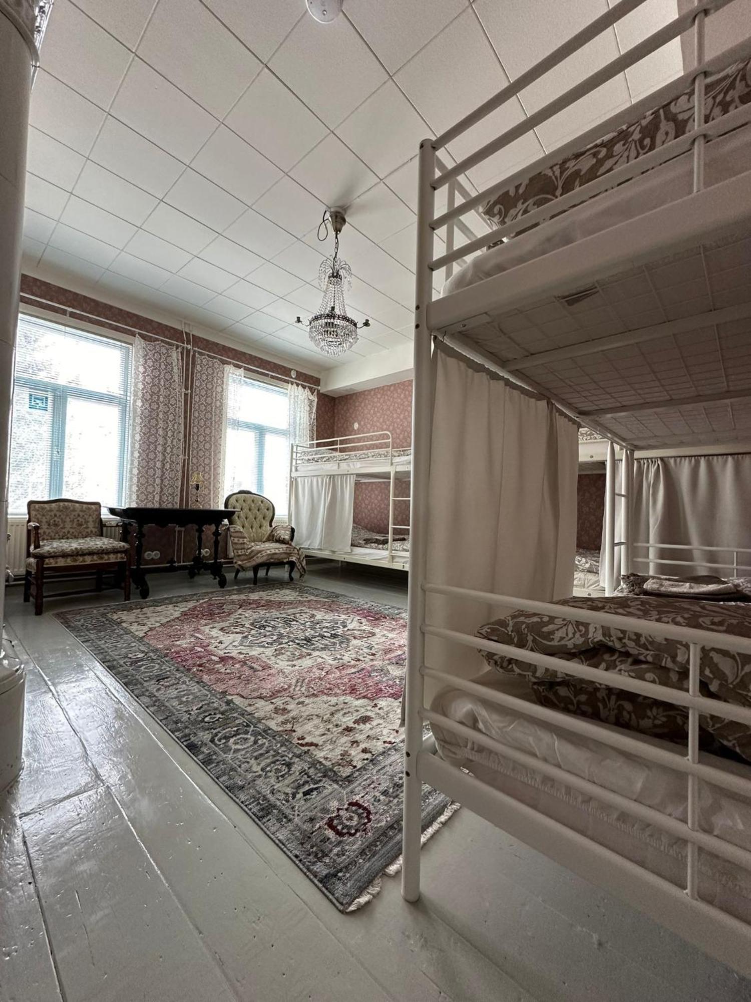 Hostel Cafe Huvila Oulu Zewnętrze zdjęcie