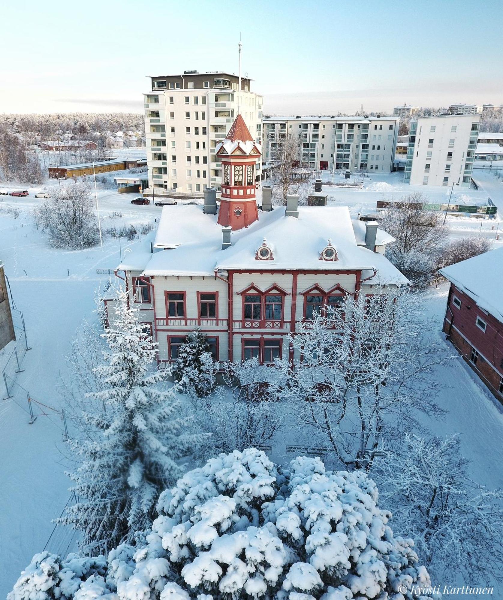 Hostel Cafe Huvila Oulu Zewnętrze zdjęcie